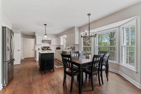 635 Oakview Drive Algonquin IL 60102