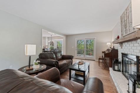 635 Oakview Drive Algonquin IL 60102
