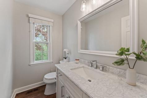 635 Oakview Drive Algonquin IL 60102