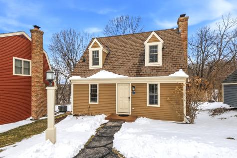 7 Settler Lane Galena IL 61036