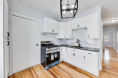 1638 Oakwood Avenue Des Plaines IL 60016