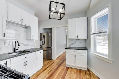 1638 Oakwood Avenue Des Plaines IL 60016