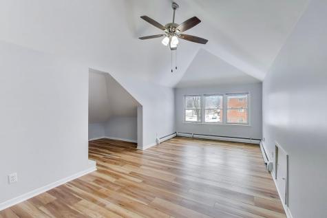 1638 Oakwood Avenue Des Plaines IL 60016