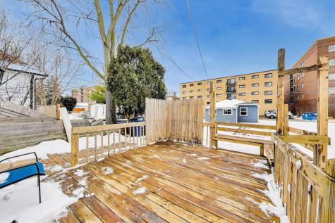 1638 Oakwood Avenue Des Plaines IL 60016