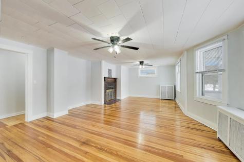 1638 Oakwood Avenue Des Plaines IL 60016