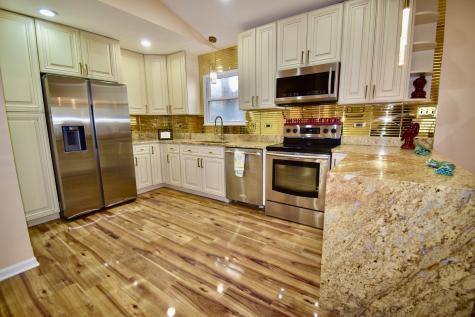 649 Wilbur Court Gurnee IL 60031
