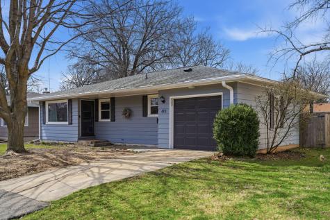613 Garden Walk Dixon IL 61021