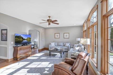 710 Reserve Court South Elgin IL 60177