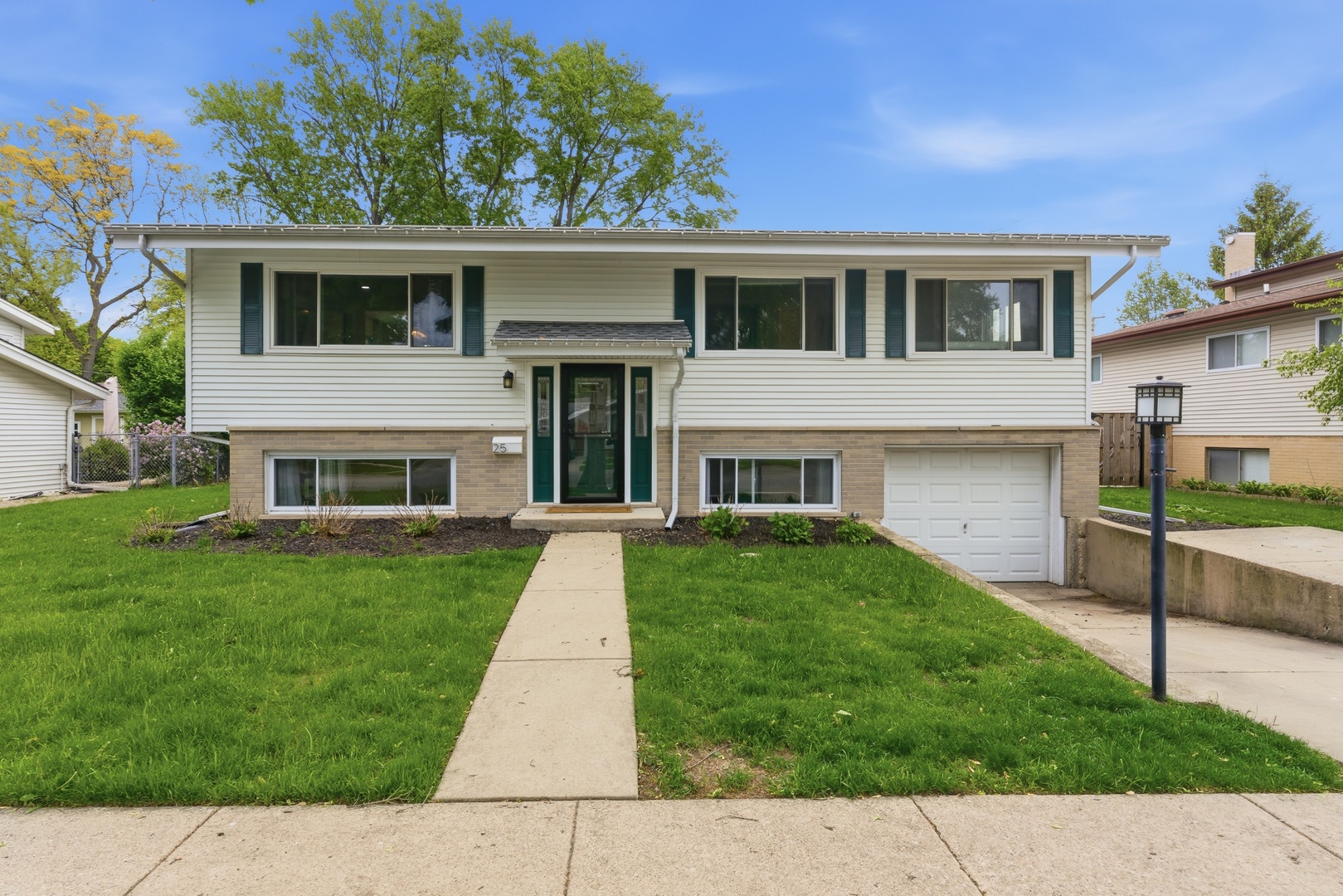 25 North Prindle Avenue Arlington Heights IL 60004