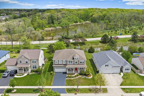 811 Singing Hills Drive Volo IL 60073