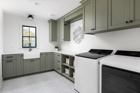 706 South Loomis Street Naperville IL 60540