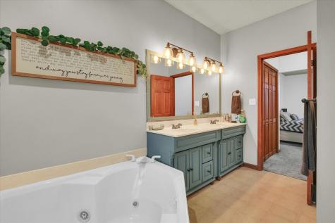 701 Kimela Drive Mahomet IL 61853