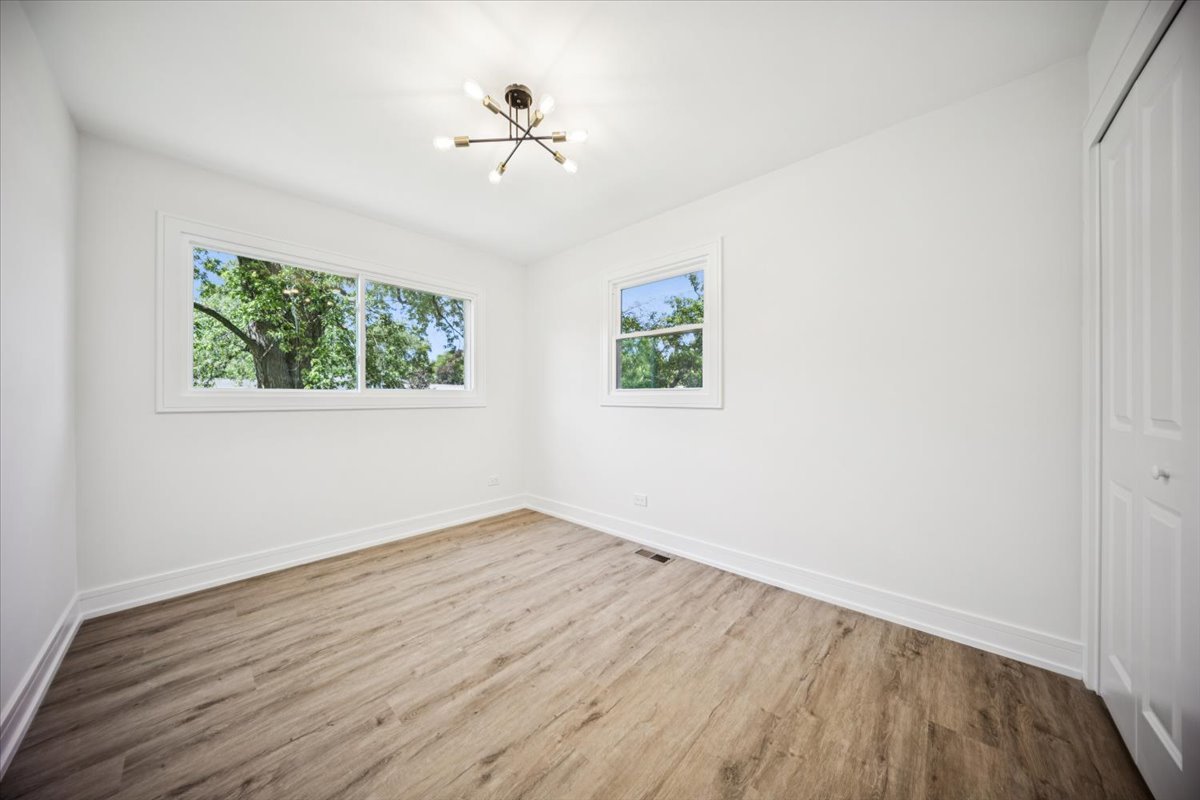 22W633 Burr Oak Drive Glen Ellyn IL 60137