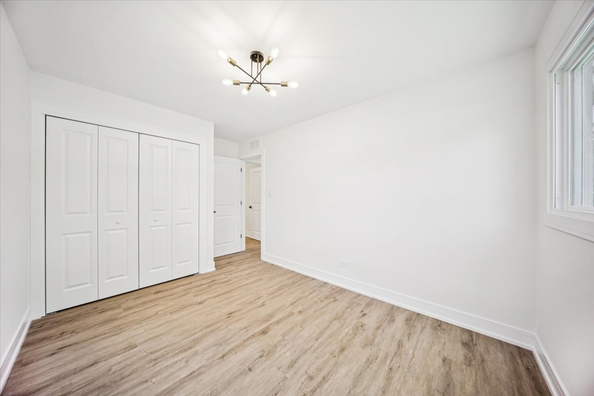 22W633 Burr Oak Drive Glen Ellyn IL 60137