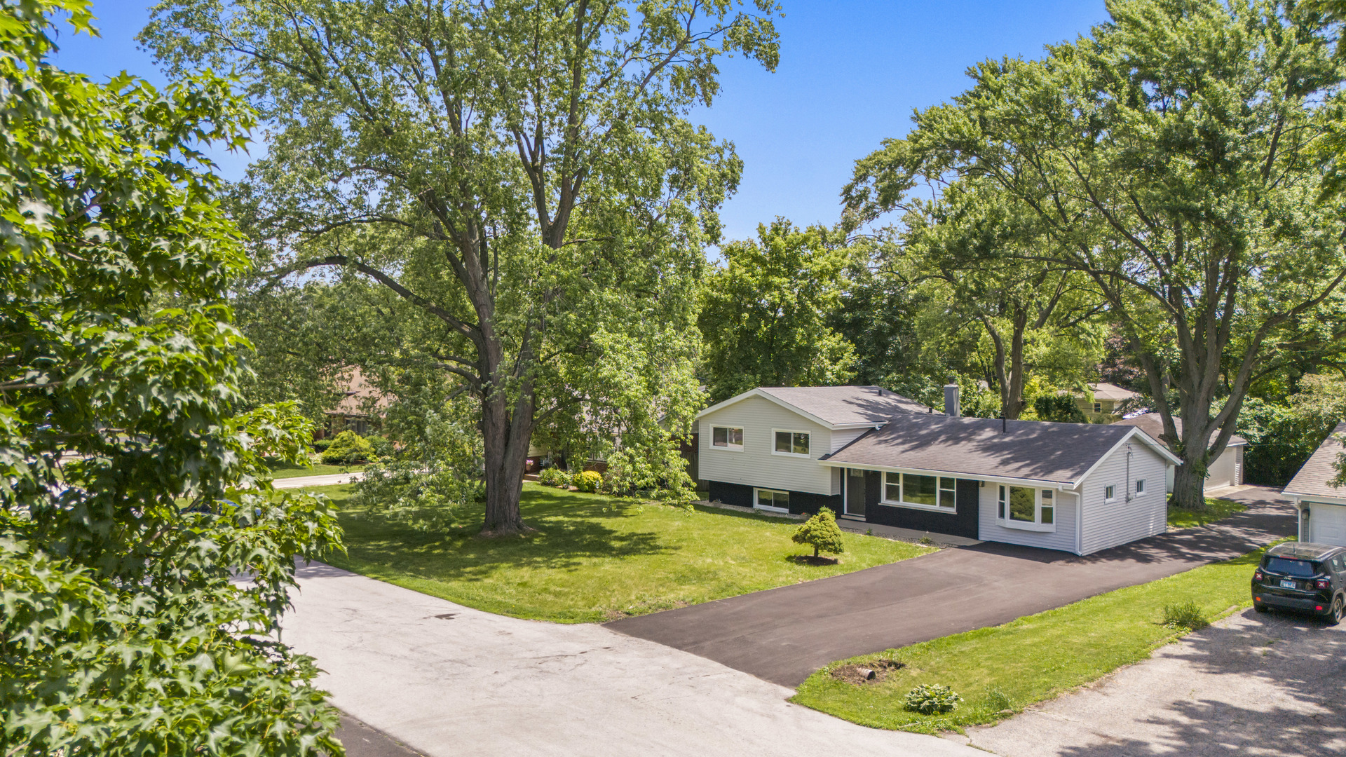 22W633 Burr Oak Drive Glen Ellyn IL 60137