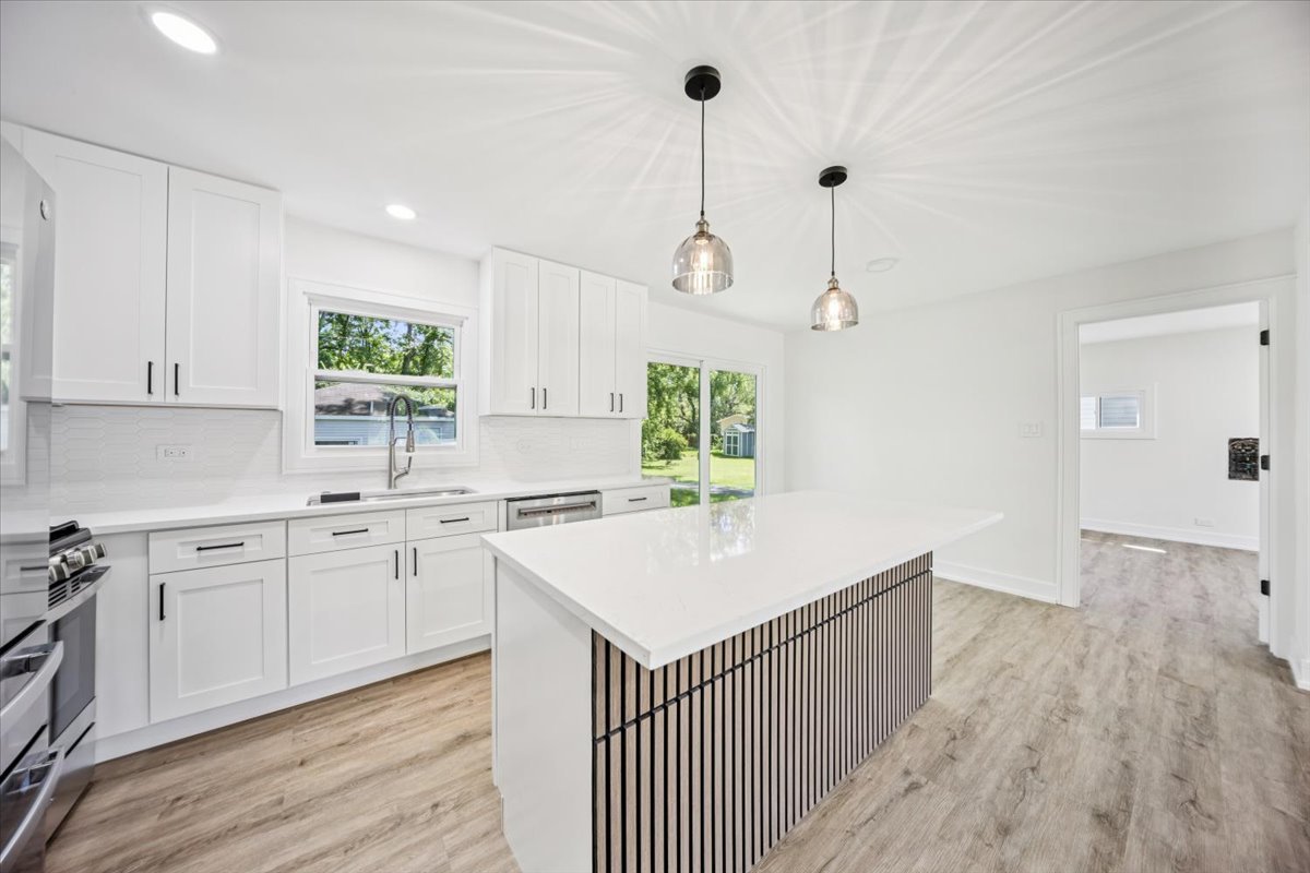 22W633 Burr Oak Drive Glen Ellyn IL 60137