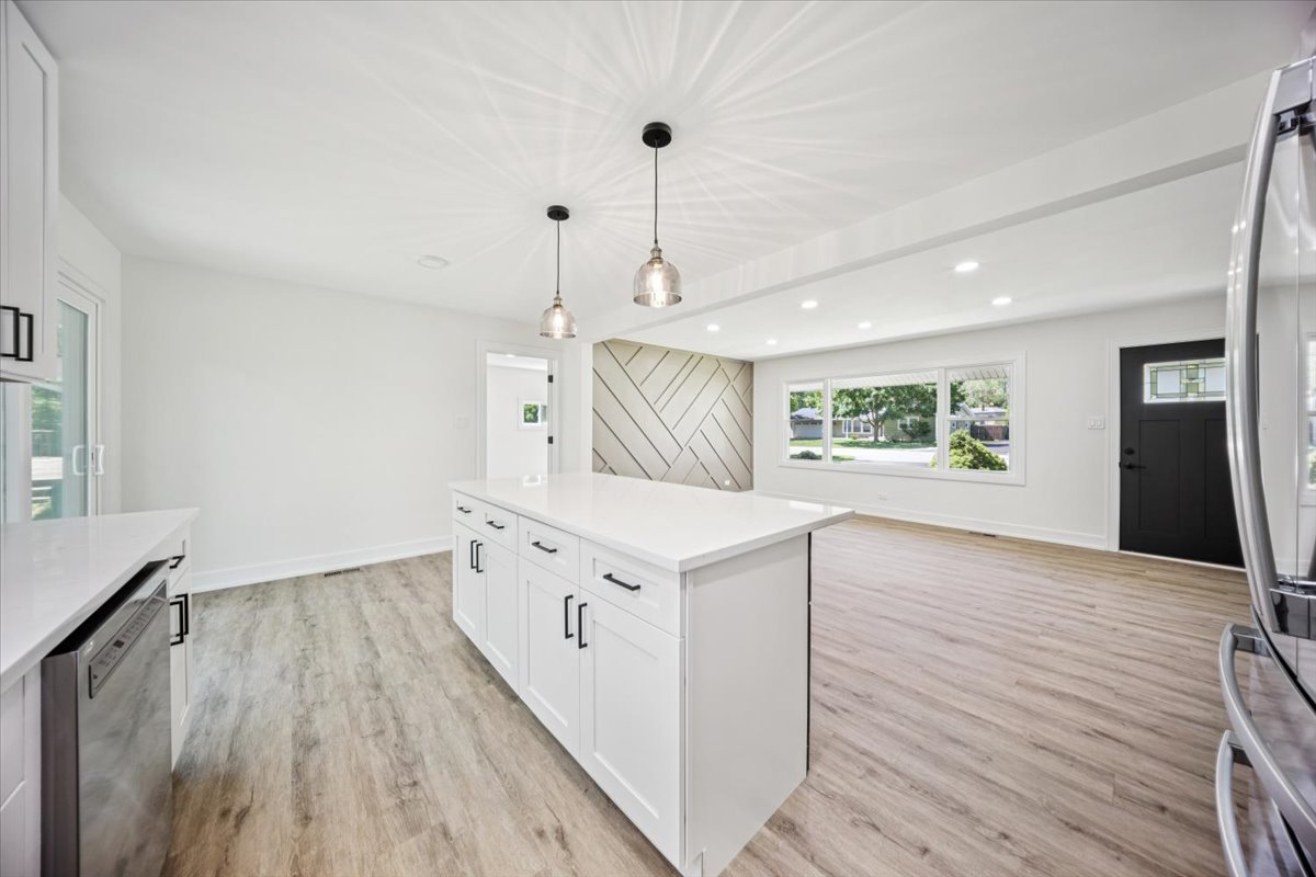 22W633 Burr Oak Drive Glen Ellyn IL 60137