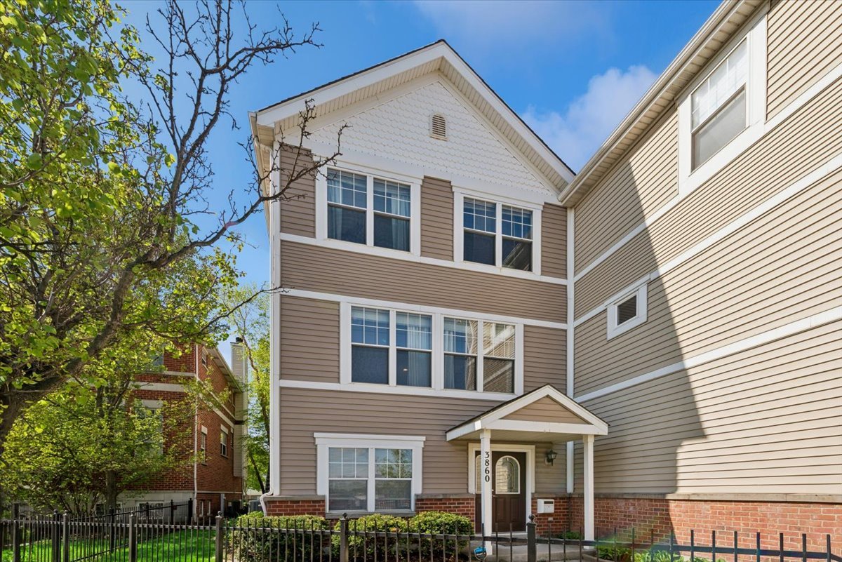 3860 North Milwaukee Avenue Chicago IL 60641