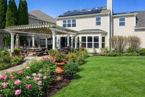 2203 Brookwood Drive South Elgin IL 60177
