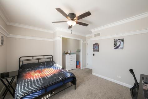 2203 Brookwood Drive South Elgin IL 60177