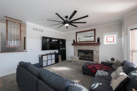 2203 Brookwood Drive South Elgin IL 60177