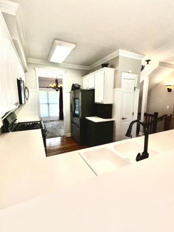 2203 Brookwood Drive South Elgin IL 60177