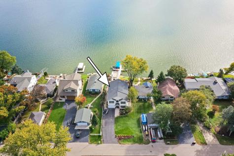 3704 West Lake Shore Drive Wonder Lake IL 60097