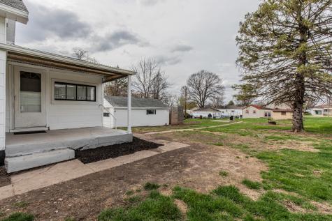 512 West Chestnut Street Dalzell IL 61320