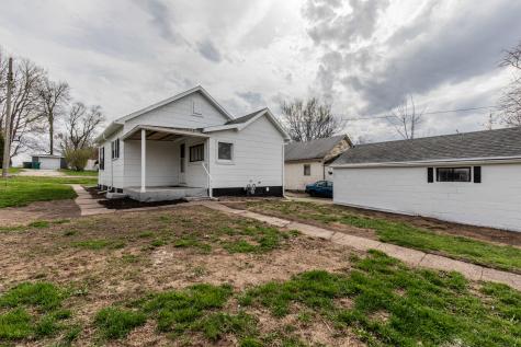 512 West Chestnut Street Dalzell IL 61320