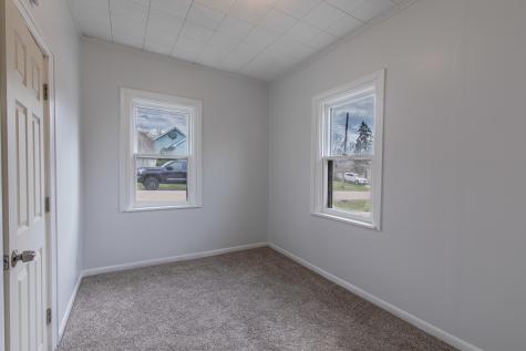 512 West Chestnut Street Dalzell IL 61320