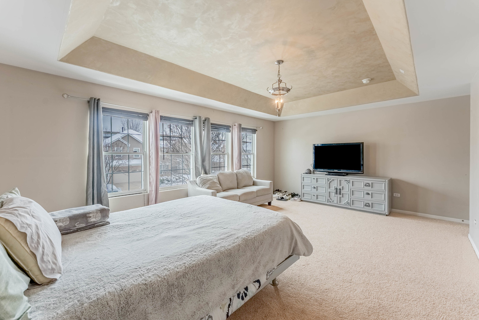 271 Stonegate Road Bolingbrook IL 60440