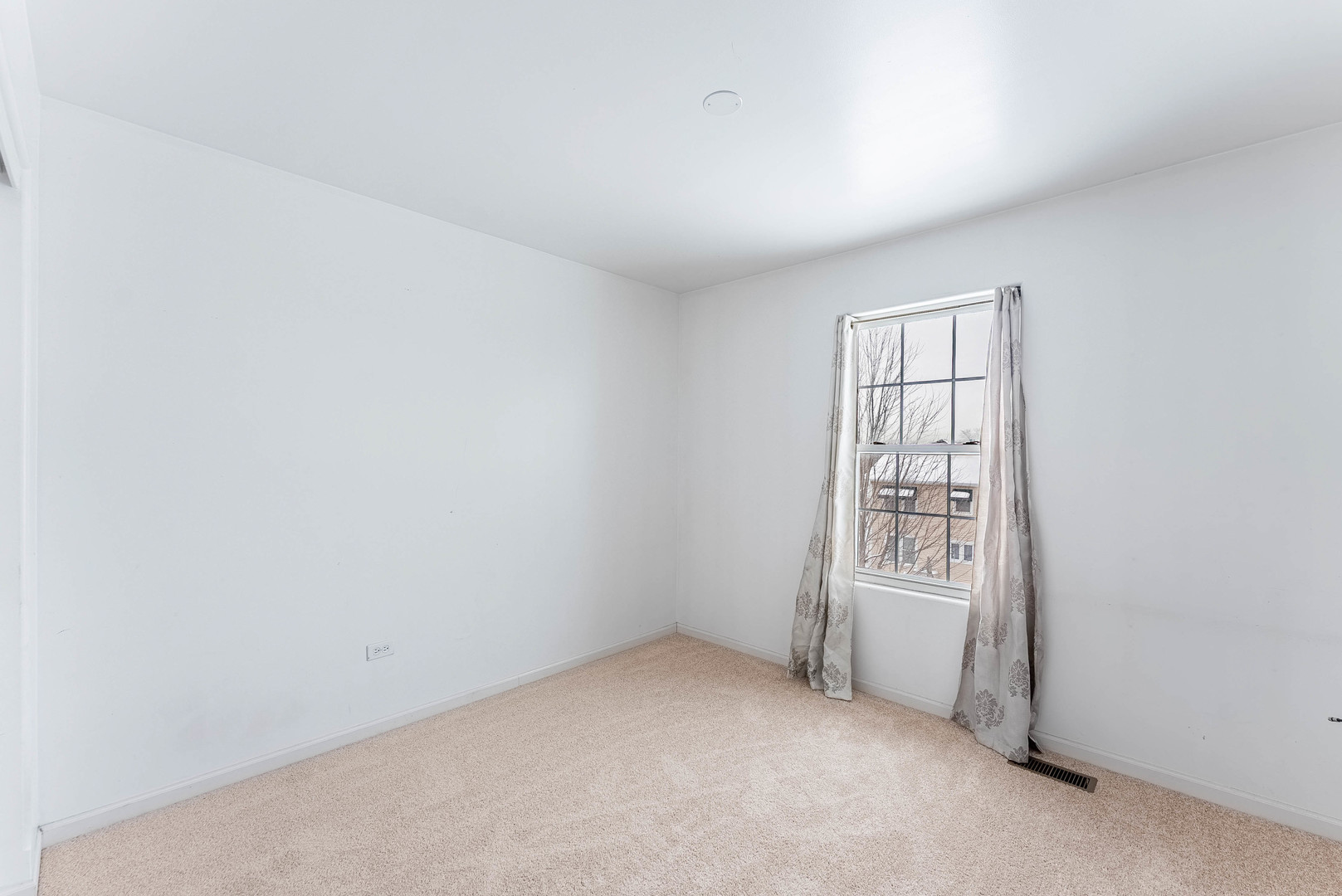 271 Stonegate Road Bolingbrook IL 60440