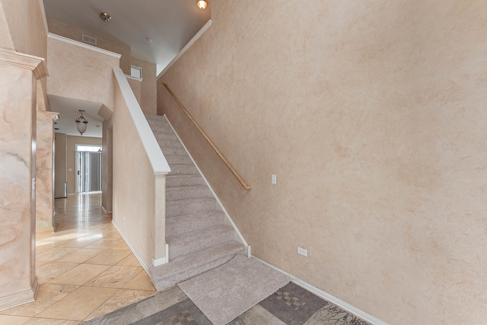 271 Stonegate Road Bolingbrook IL 60440