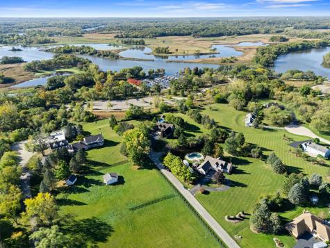 25840 North Graclyn Court Barrington IL 60010