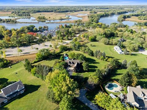 25840 North Graclyn Court Barrington IL 60010