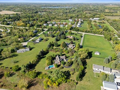 25840 North Graclyn Court Barrington IL 60010