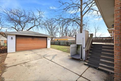 18003 Greenview Terrace Country Club Hills IL 60478