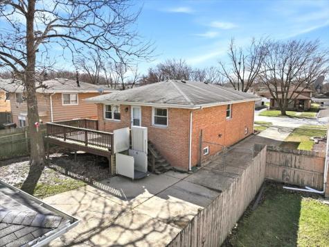 18003 Greenview Terrace Country Club Hills IL 60478