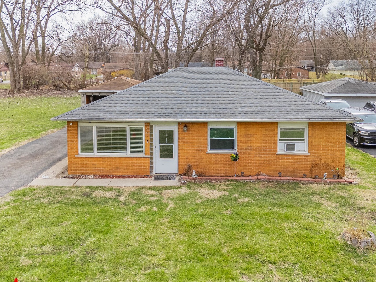 15316 Parkside Drive Markham IL 60428