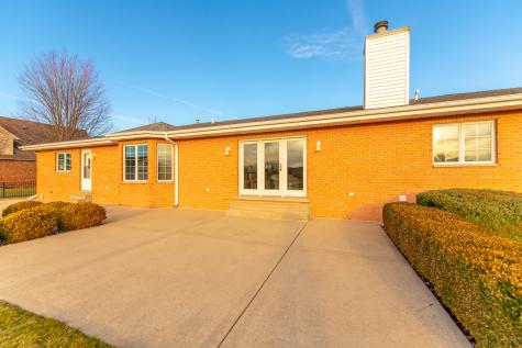 18816 South Chestnut Drive Shorewood IL 60404
