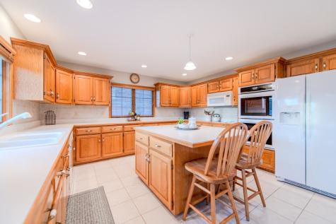 18816 South Chestnut Drive Shorewood IL 60404