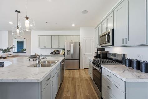 1985 Leiter Way Hoffman Estates IL 60169
