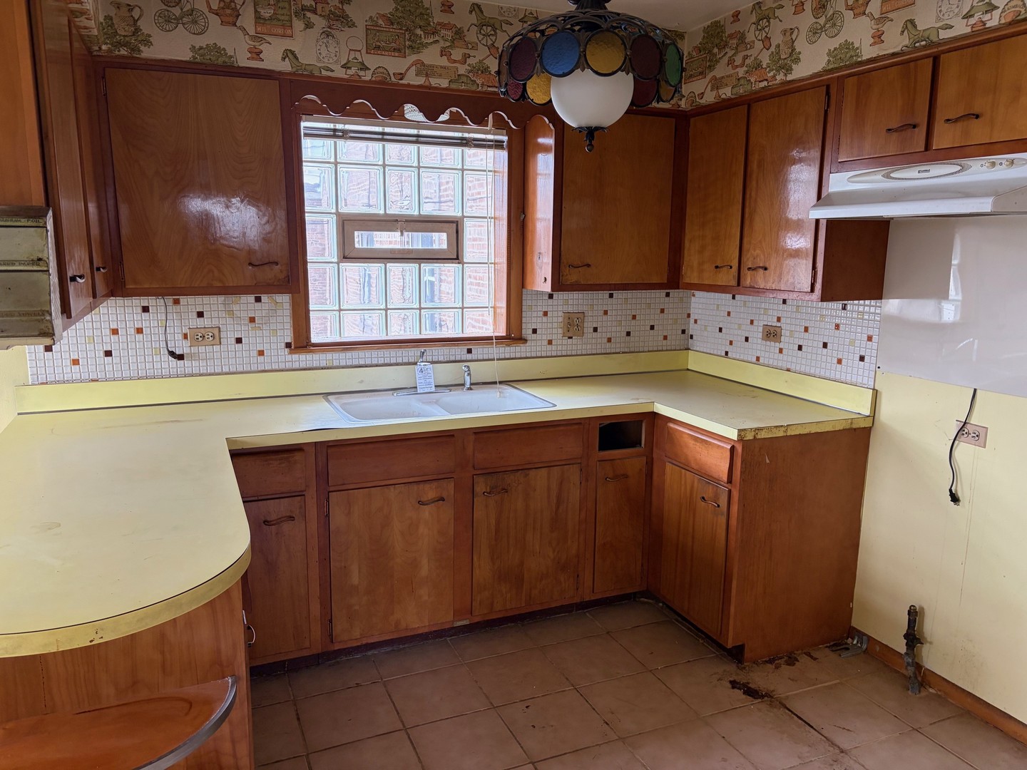 10031 South Forest Avenue Chicago IL 60628