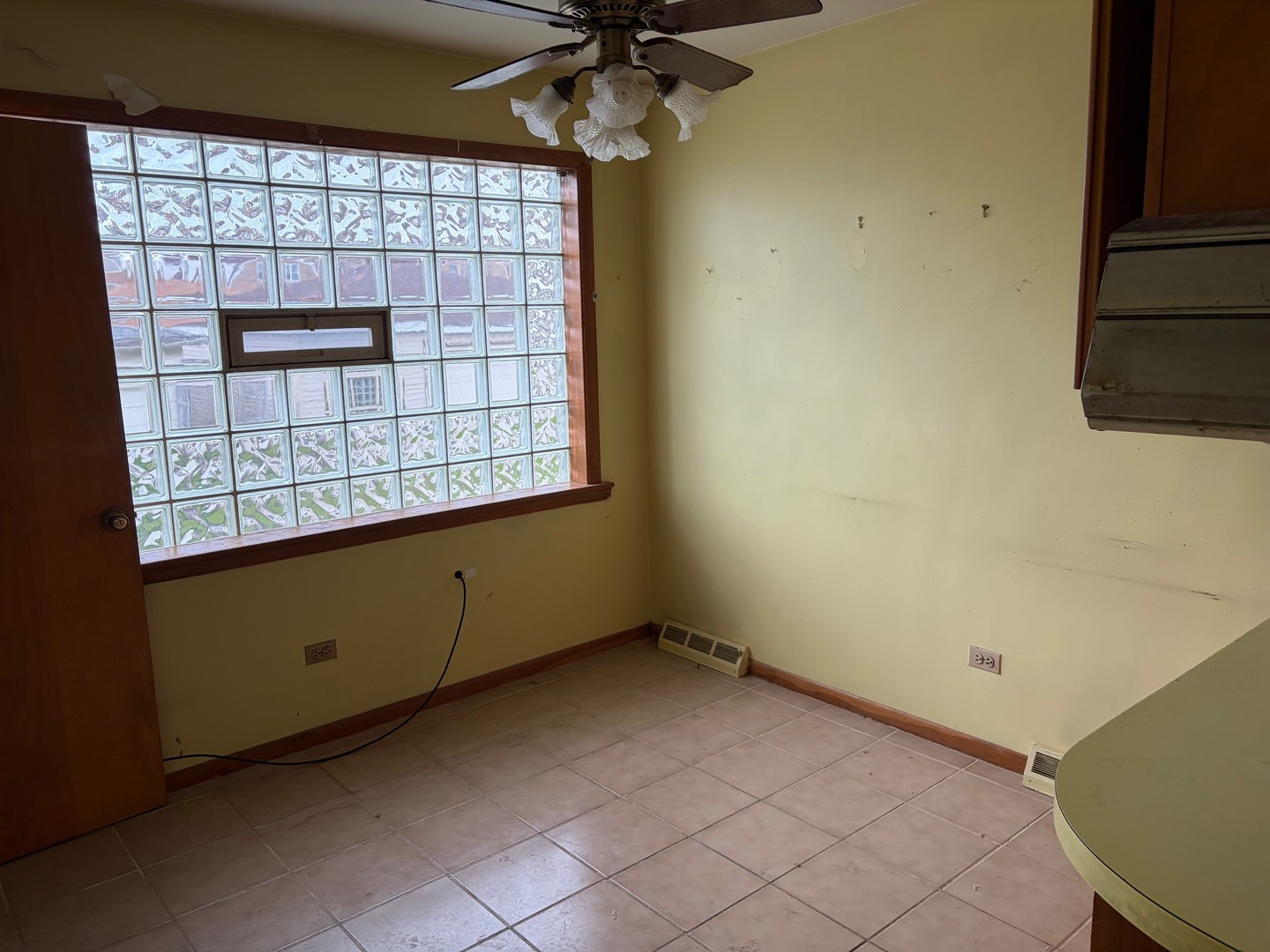 10031 South Forest Avenue Chicago IL 60628