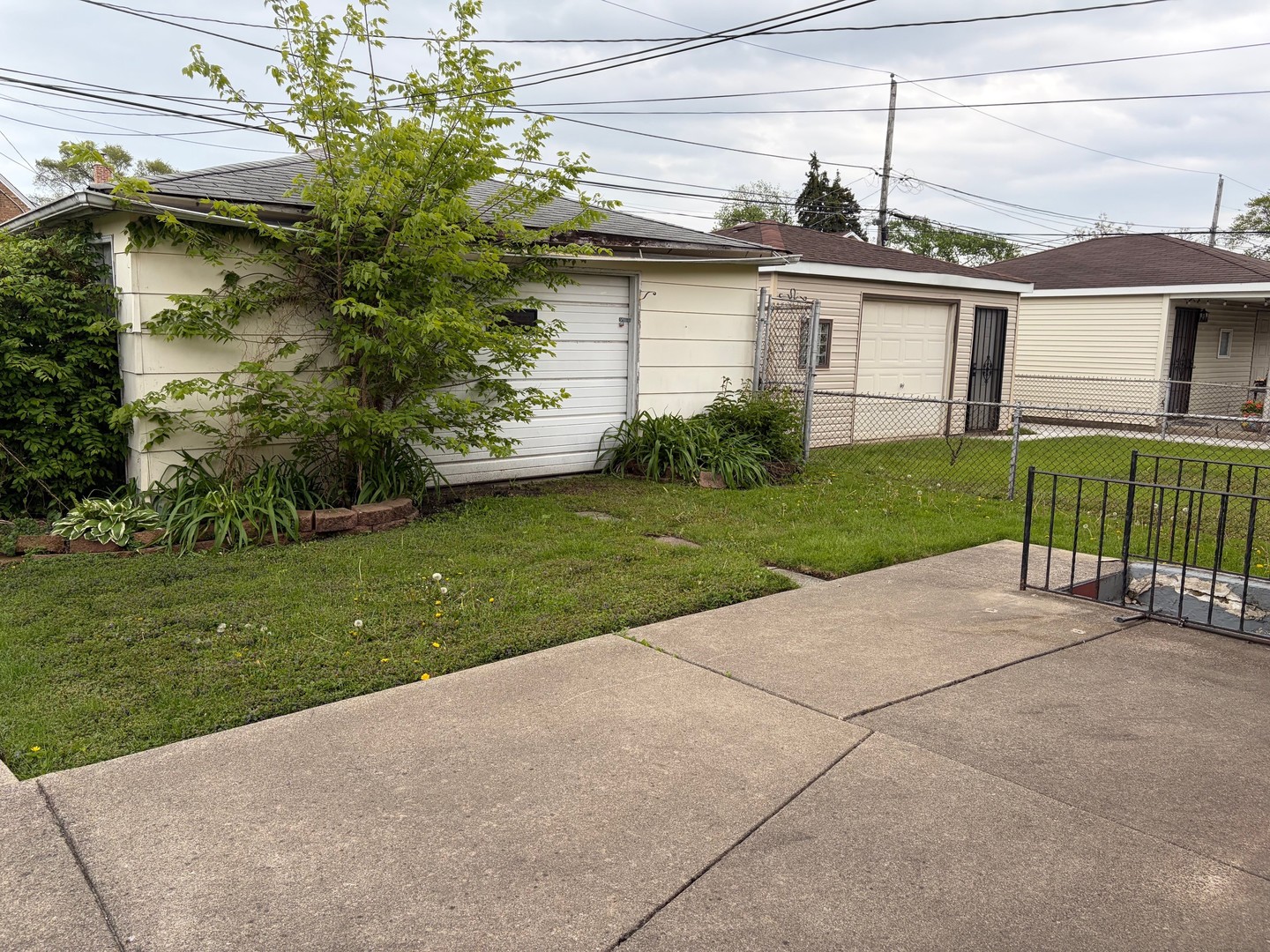 10031 South Forest Avenue Chicago IL 60628