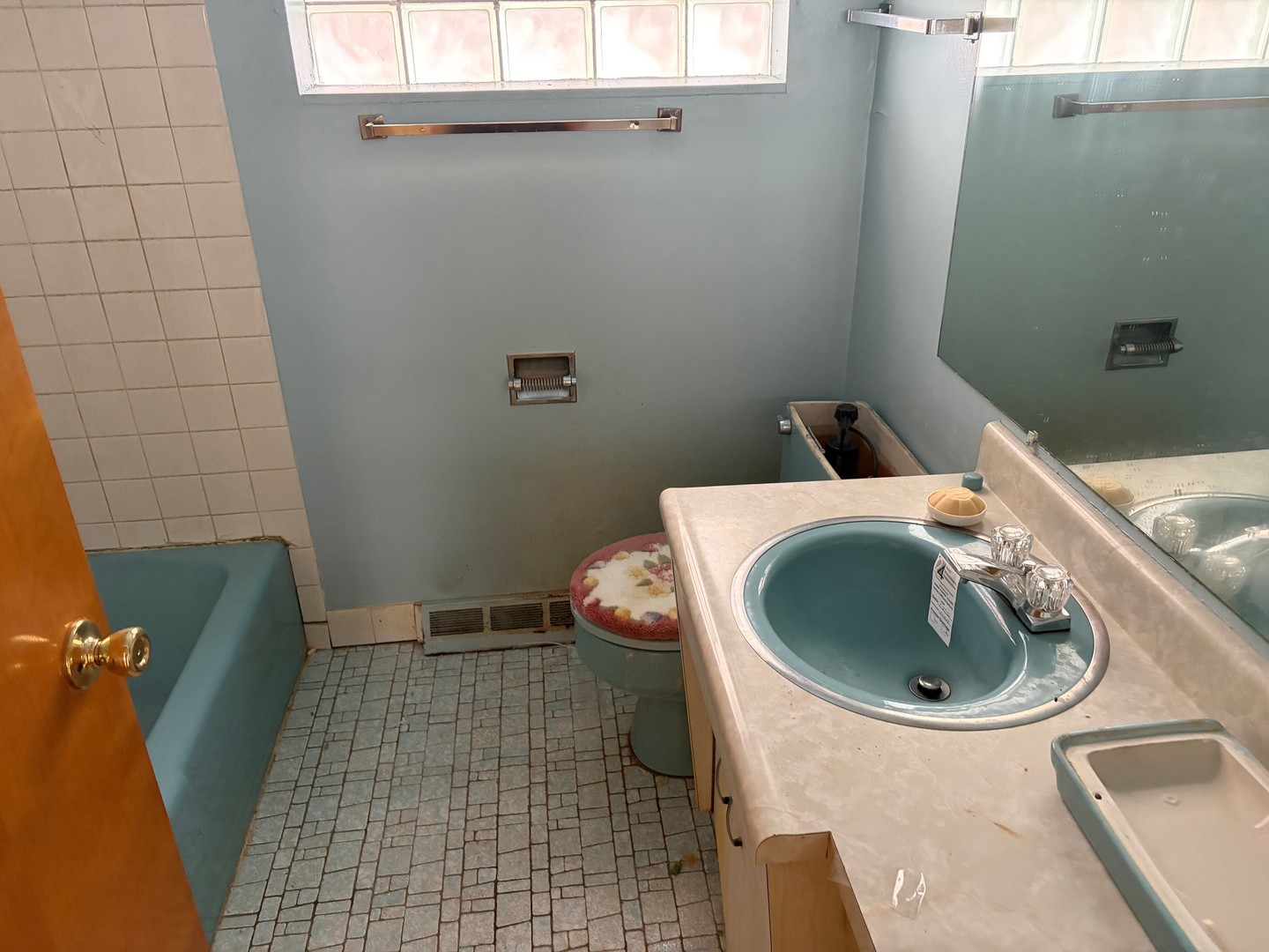 10031 South Forest Avenue Chicago IL 60628