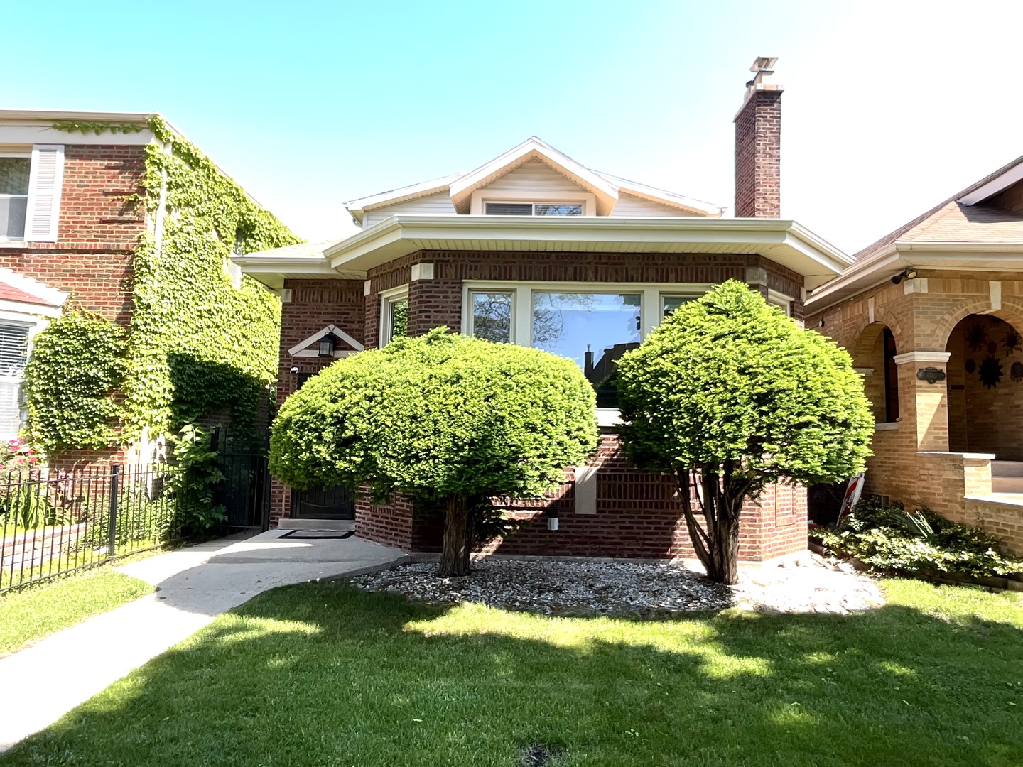 1708 East 84th Place Chicago IL 60617