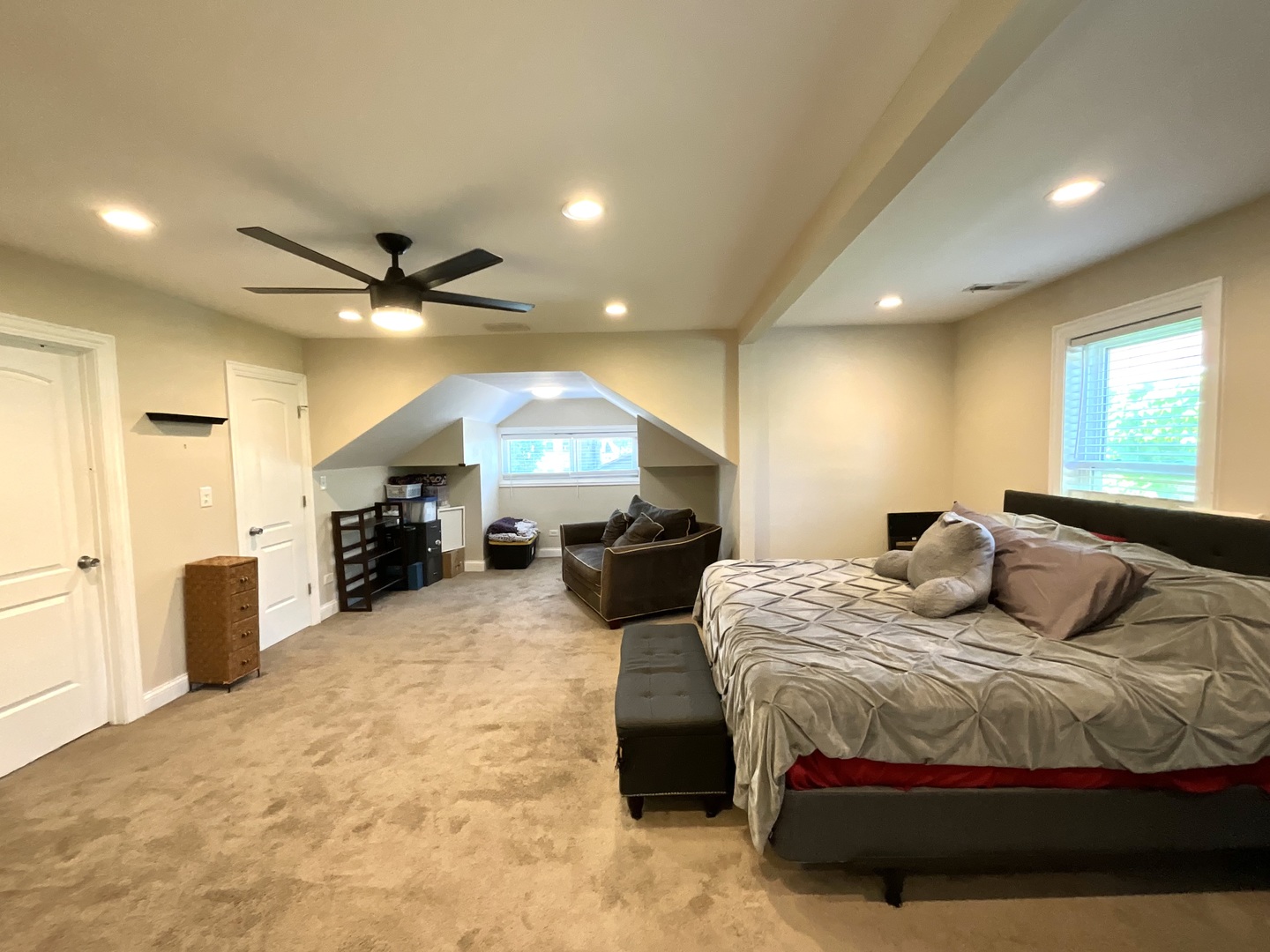 1708 East 84th Place Chicago IL 60617