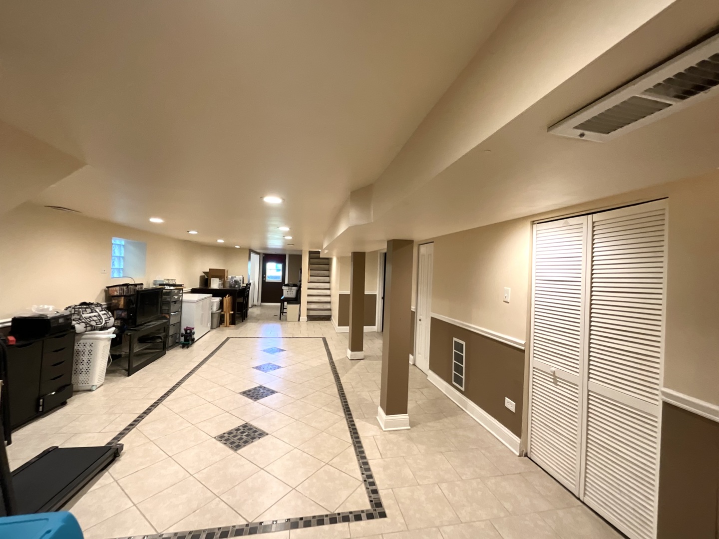1708 East 84th Place Chicago IL 60617