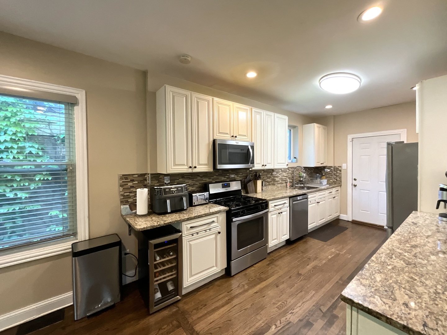 1708 East 84th Place Chicago IL 60617